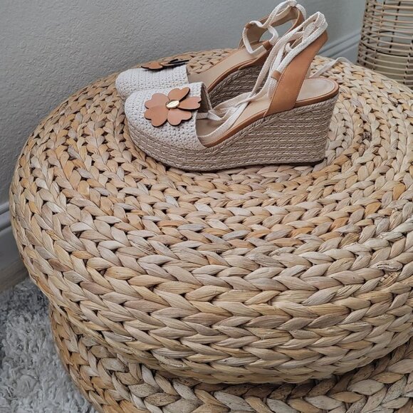 Wedge Sandals. - Picture 4 of 6